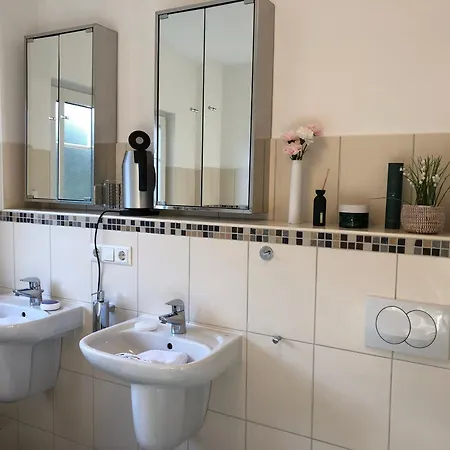 Geschmackvolle Fuer 4-5 Personen - Riesige Dachterrasse Haigerloch
