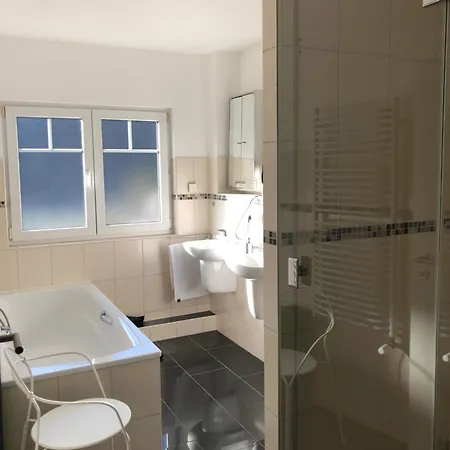 Geschmackvolle Fuer 4-5 Personen - Riesige Dachterrasse Haigerloch
